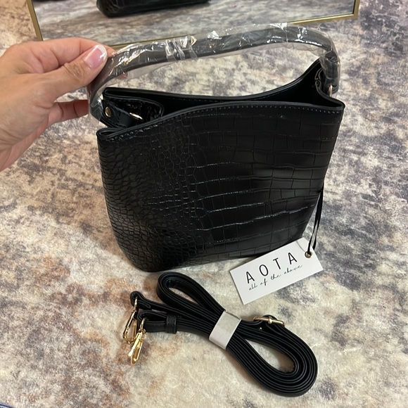 AOTA BUCKET BAG - Picture 6 of 7